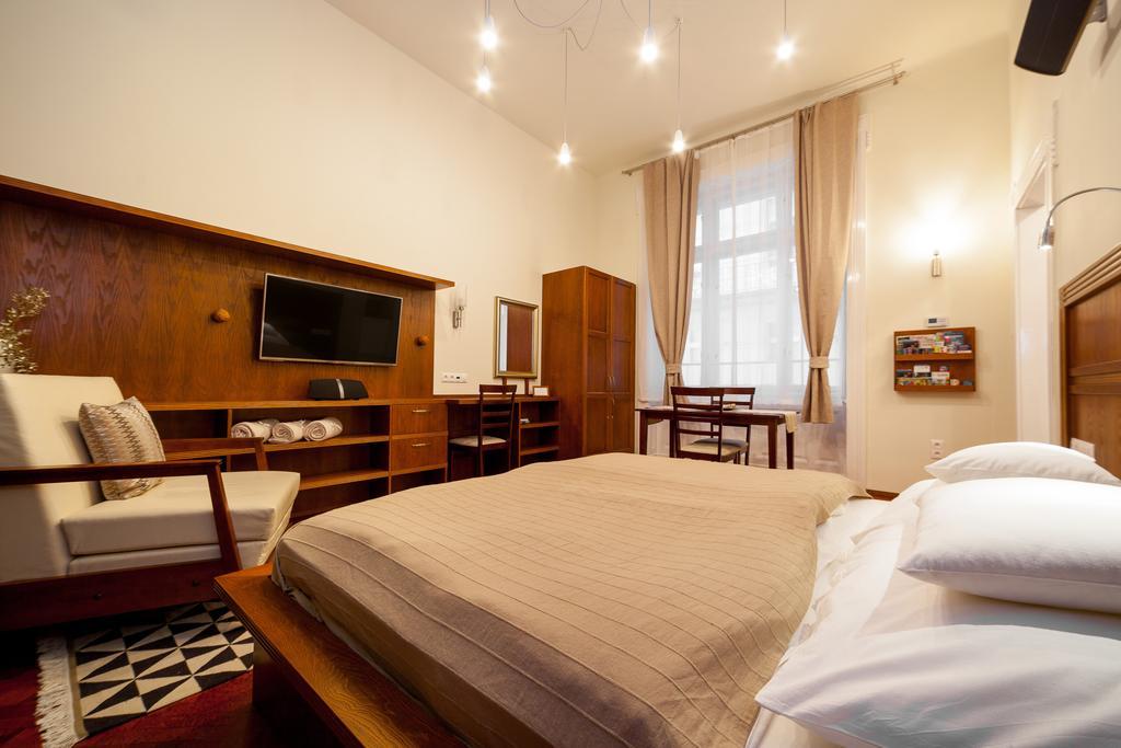 Buddha Budapest Apartment Rom bilde